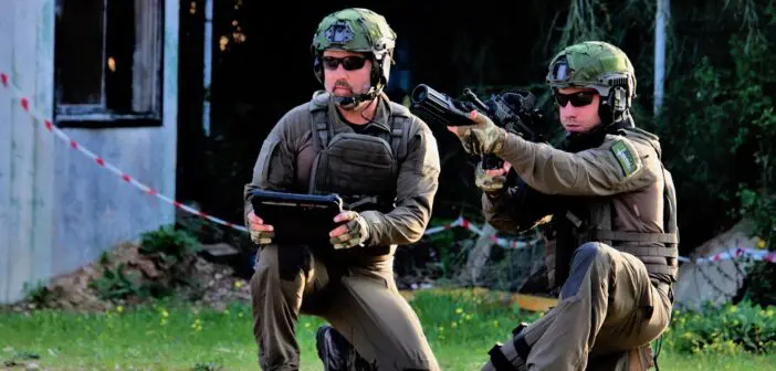 SpearUAV demonstrates Ninox 40 Hand-Held