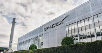 Australia Startup Signs with SpaceX