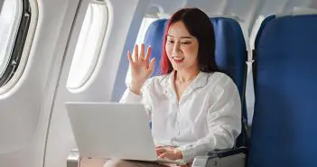 Report Forecasts Surge in In-Flight Connectivity