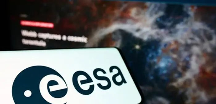 Early warnings for space weather