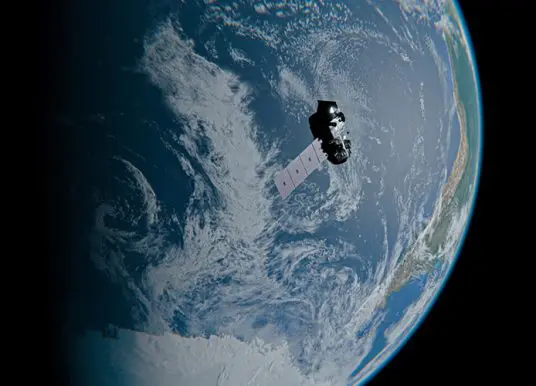 DE-CIX CEO questions focus on orbital data centres as SpaceX IPO nears